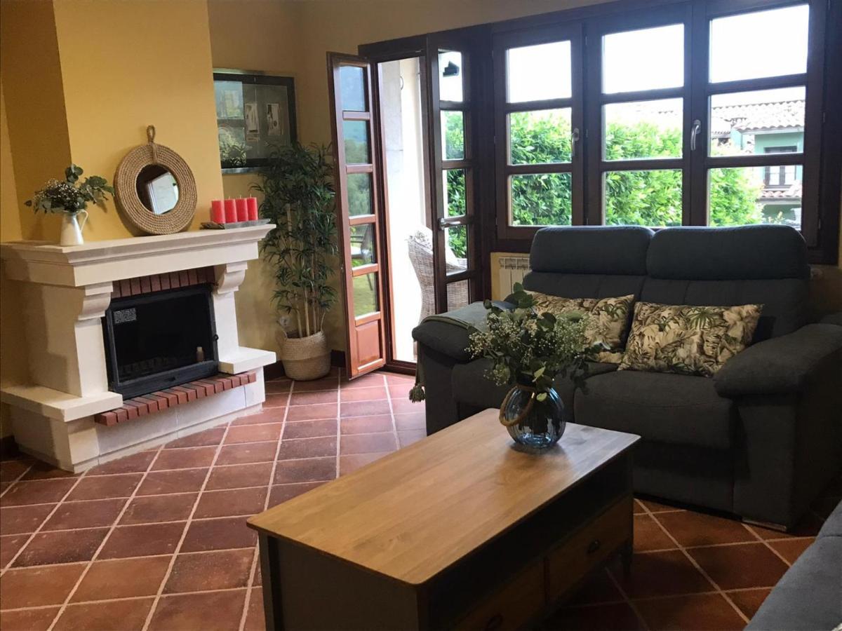 Vila Casas El Castanedu Niembro Exteriér fotografie