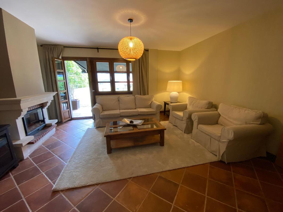 Vila Casas El Castanedu Niembro Exteriér fotografie