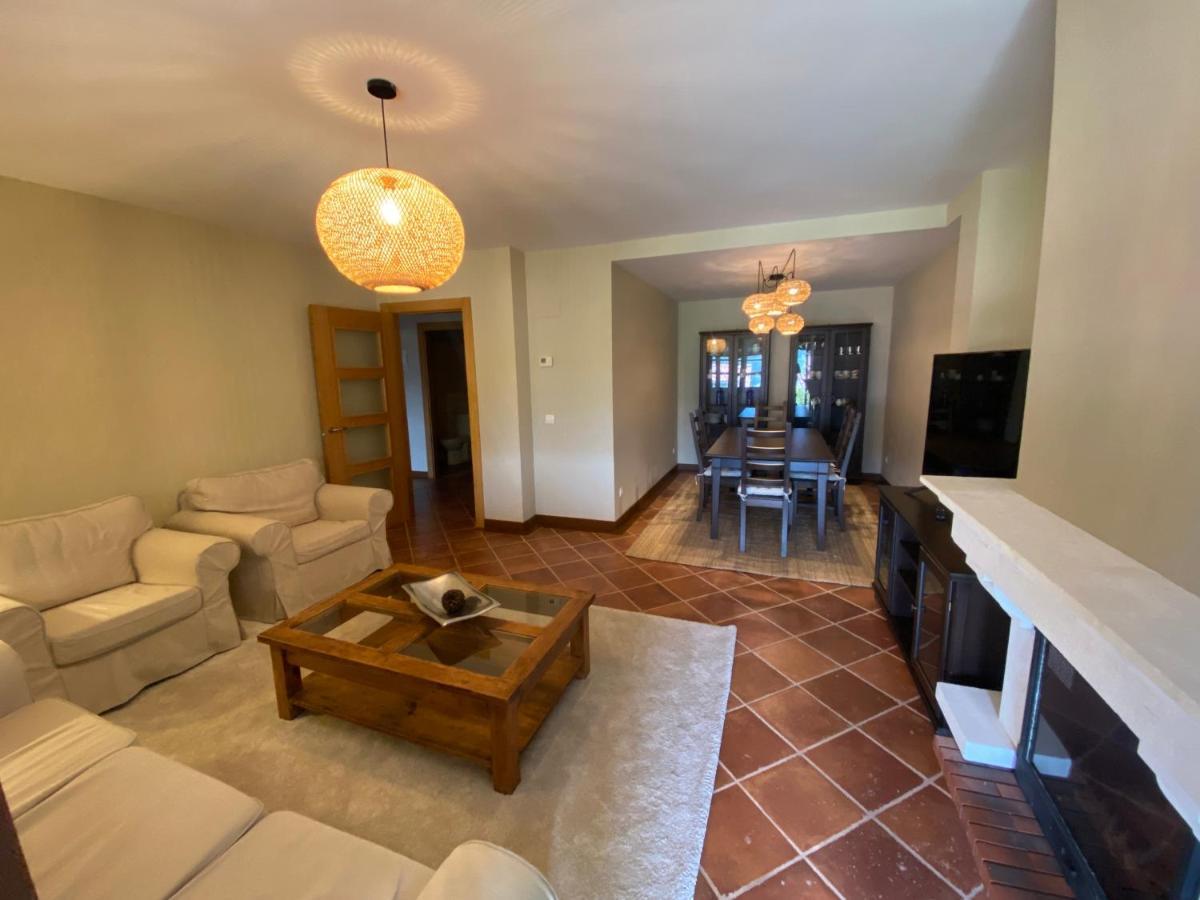 Vila Casas El Castanedu Niembro Exteriér fotografie